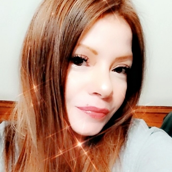 Meet your Posher, Jai Isadora - Picture 2 of 3